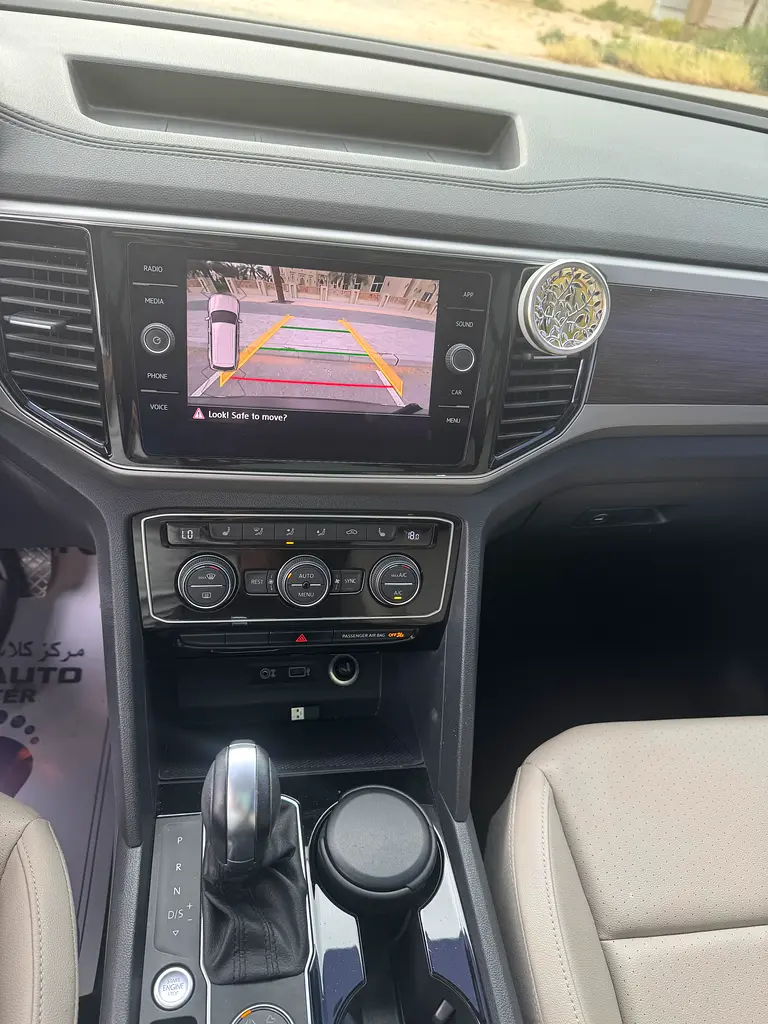 Volkswagen Teramont 2019 full option free accident - Image 6