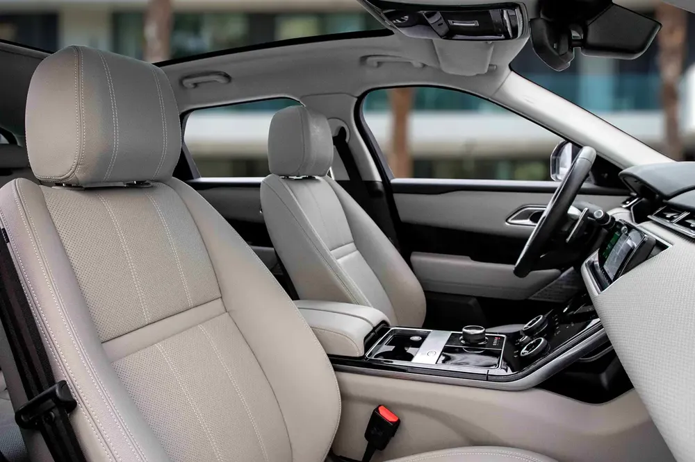 2,546 P.M |  Range Rover Velar R-Dynamic SE | 0% Downpayment | RANGE ROVER HISTORY! - Image 11