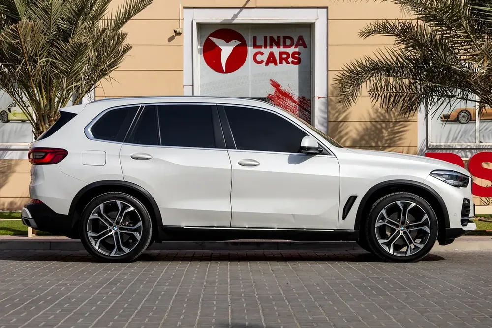 BMW X5 xDrive40i Luxury 2020 GCC | Warranty - Image 7
