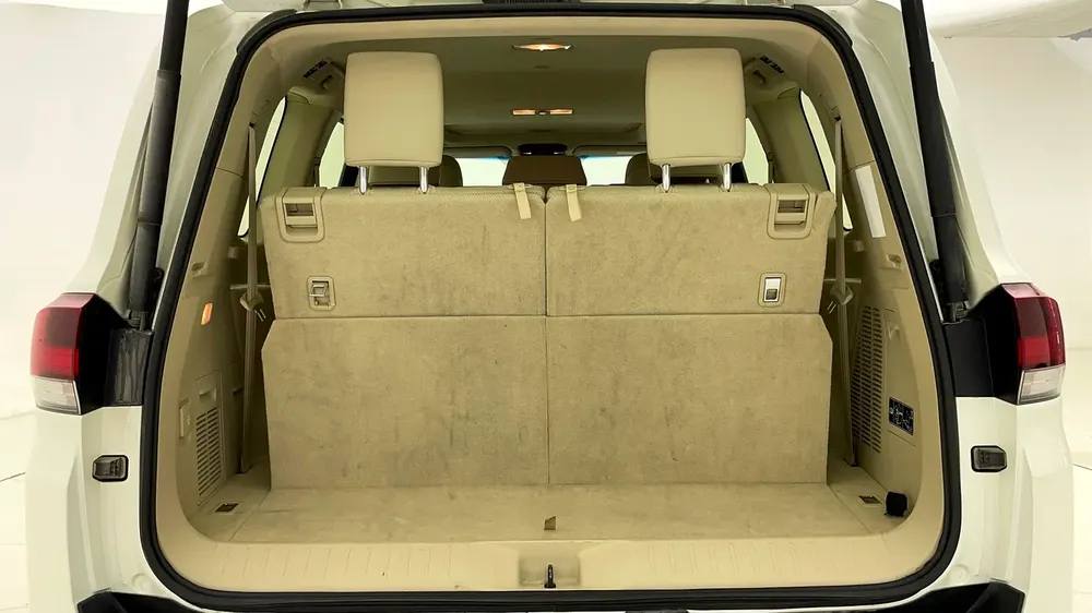 AED 3,399/m | Free 3 Months Warranty | Service History | TOYOTA LAND CRUISER 2024 - Image 10