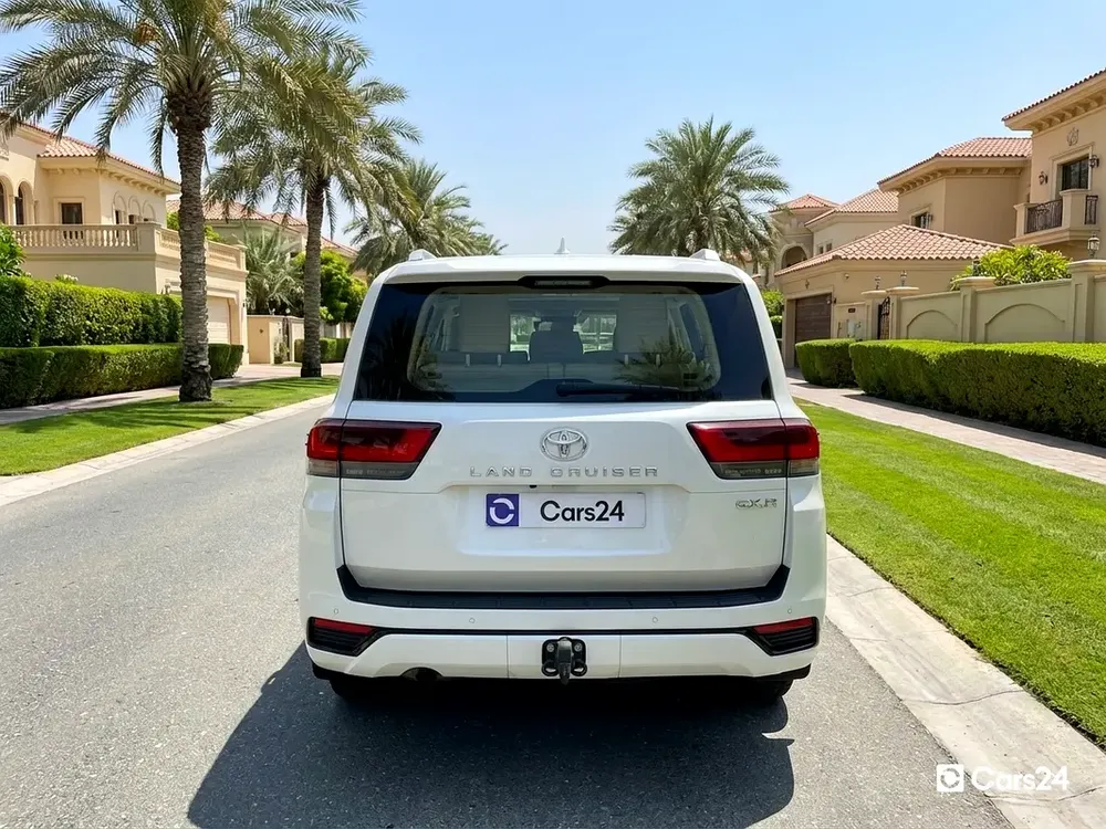 AED 3,399/m | Free 3 Months Warranty | Service History | TOYOTA LAND CRUISER 2024 - Image 4