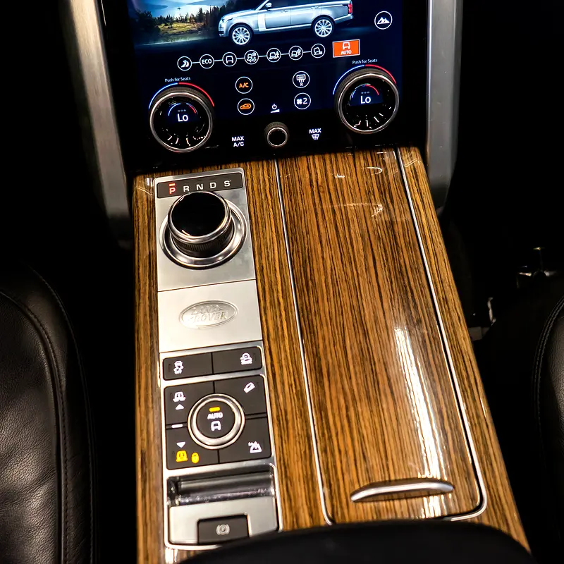 AED 2,682  pm • 0% Downpayment • Range Rover Vogue SE   • 1 Year Warranty - Image 12