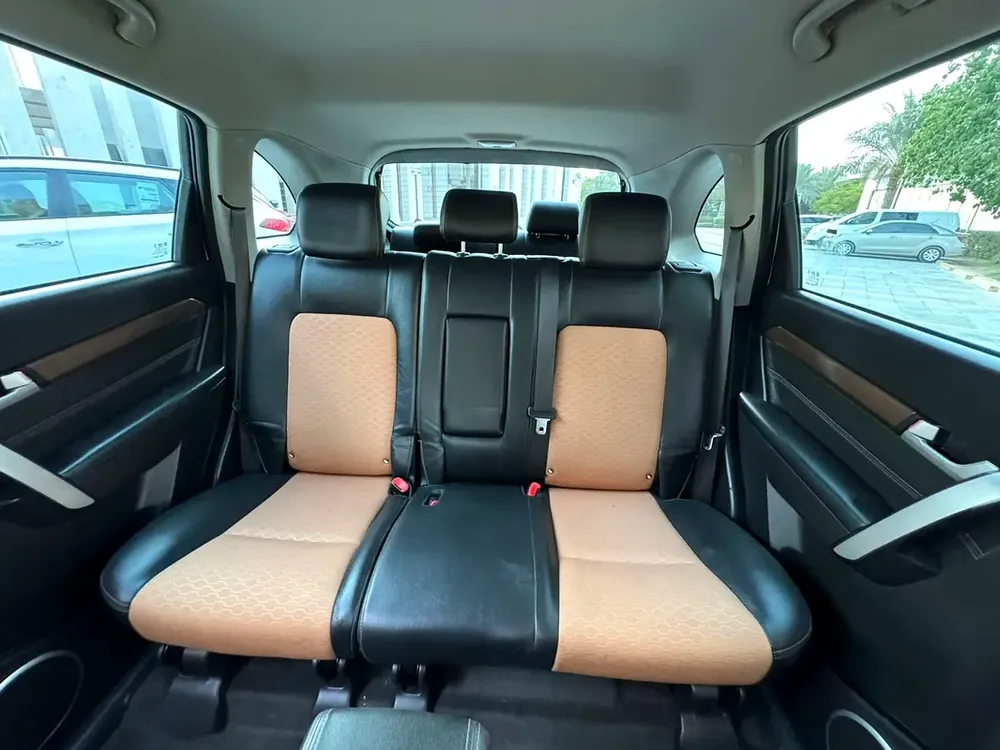 🔥 GCC 2016 Chevrolet Captiva LT 2.4L | Family SUV | Excellent Condition 🔥 - Image 12