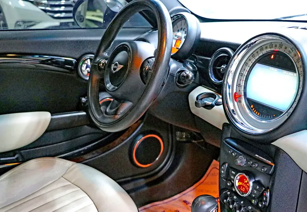 2013 MINI Cooper S GCC Specs | Well Maintained | Fun Drive - Image 8