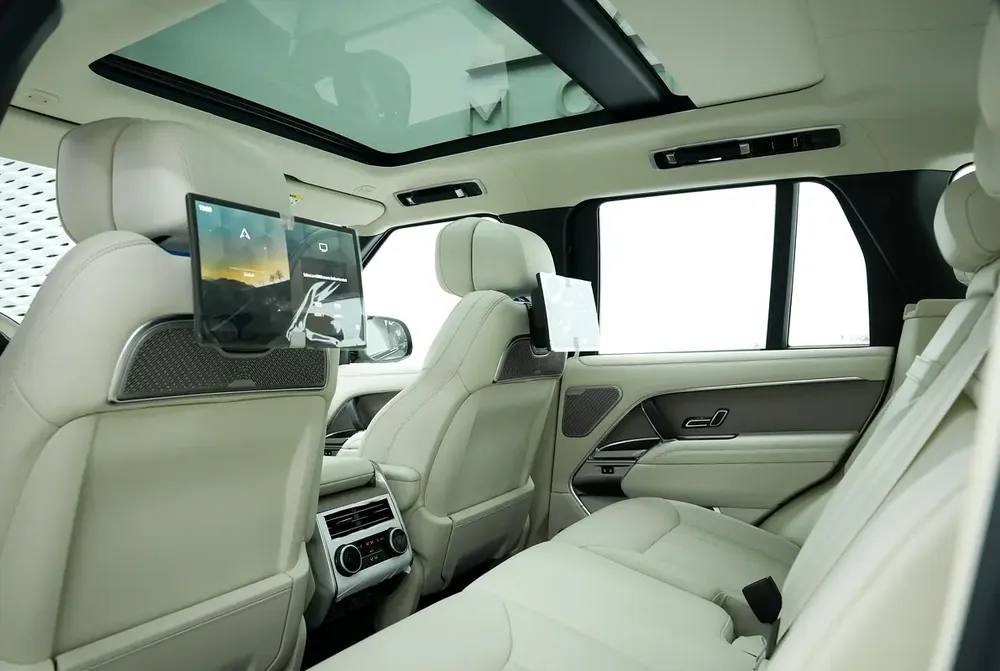 Land Rover Range Rover Autobiography 2025 - Brand New - Image 10