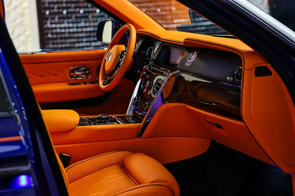ROLLS-ROYCE CULLINAN BLACK BADGE - 2019 - EUROPE - Image 16