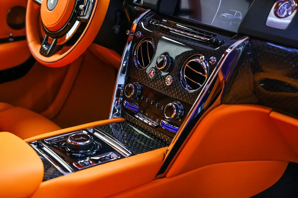 ROLLS-ROYCE CULLINAN BLACK BADGE - 2019 - EUROPE - Image 20
