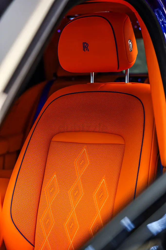 ROLLS-ROYCE CULLINAN BLACK BADGE - 2019 - EUROPE - Image 9