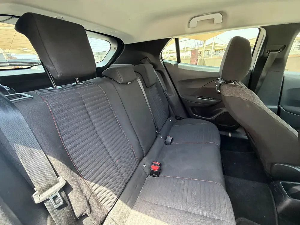 Peugeot 2008 Active 2022 GCC Specs - Original Paint - No accidents - perfect condition - Image 12