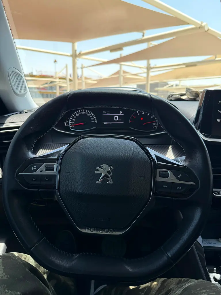 Peugeot 2008 Active 2022 GCC Specs - Original Paint - No accidents - perfect condition - Image 14
