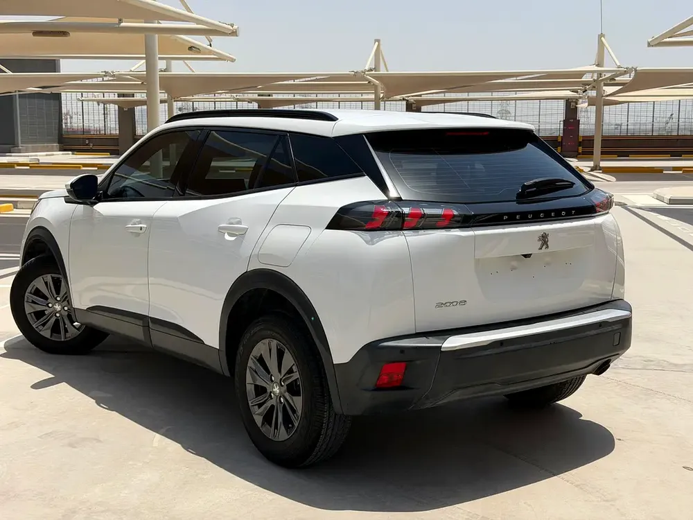 Peugeot 2008 Active 2022 GCC Specs - Original Paint - No accidents - perfect condition - Image 4
