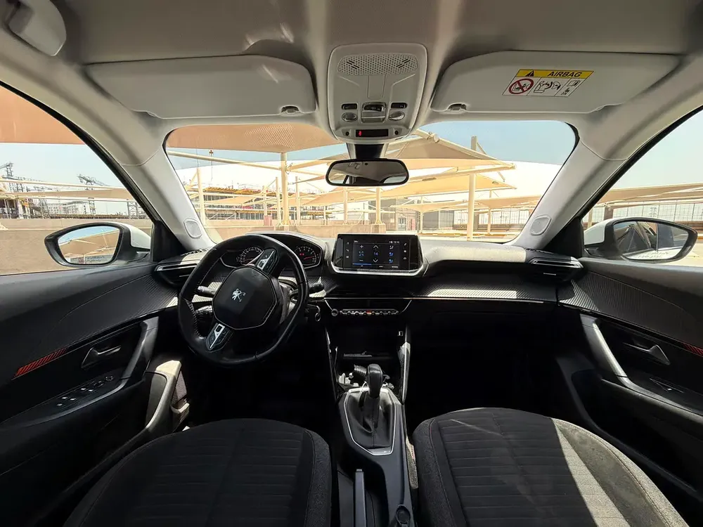 Peugeot 2008 Active 2022 GCC Specs - Original Paint - No accidents - perfect condition - Image 7