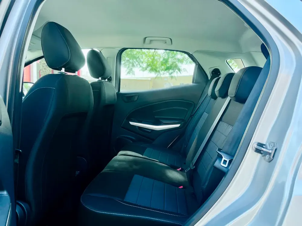 UNLIMITED MILEAGE WARRANTY / 520 AED MONTHLY / NAVIGATION + CAMERA + CAR PLAY / IN HOUSE FINANCE - Image 17