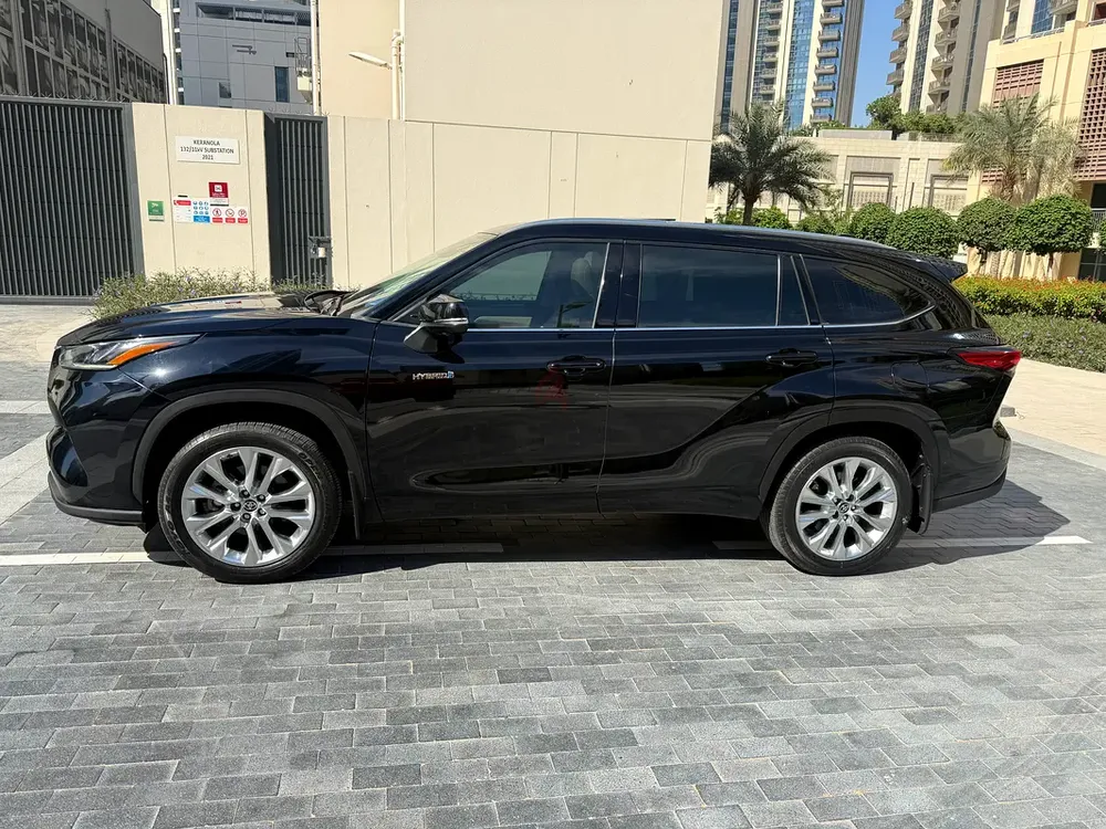 2023 Toyota Highlander Limited - GCC Specs - Perfect Condition - Image 4