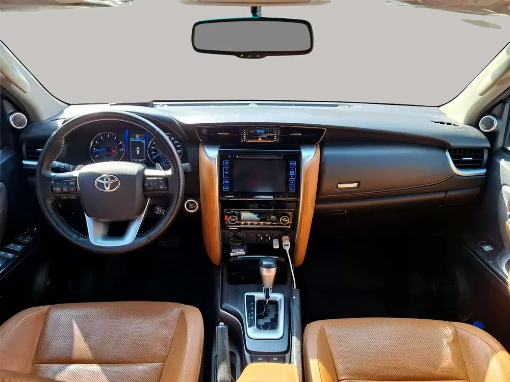 AED 1474/month | 2019 Toyota Fortuner  | GCC Specs | Ref#449690 - Image 9