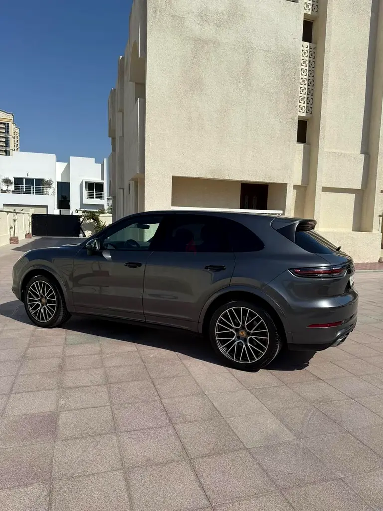 Porsche Cayenne Standard 2022 European Specs - Image 8
