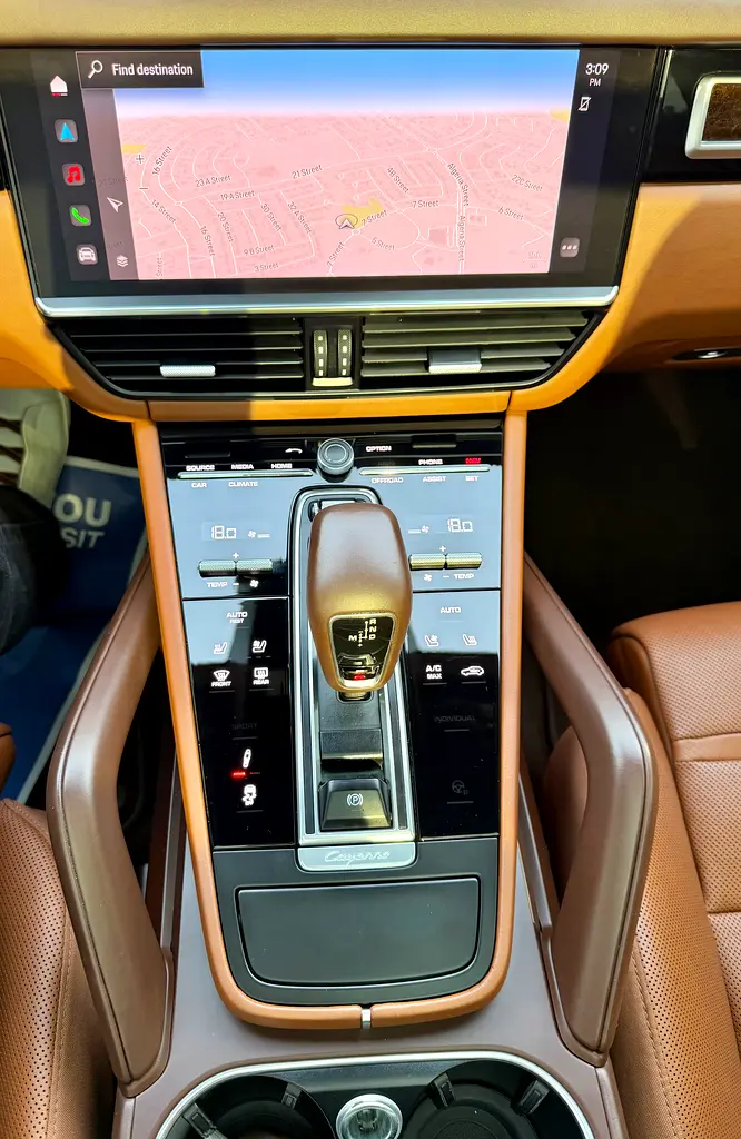 Porsche Cayenne GTS 2022 | GCC Specs | Under Porsche Warranty - Image 10