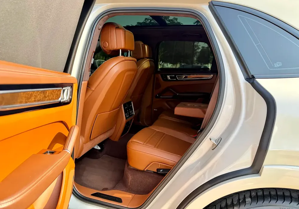 Porsche Cayenne GTS 2022 | GCC Specs | Under Porsche Warranty - Image 8