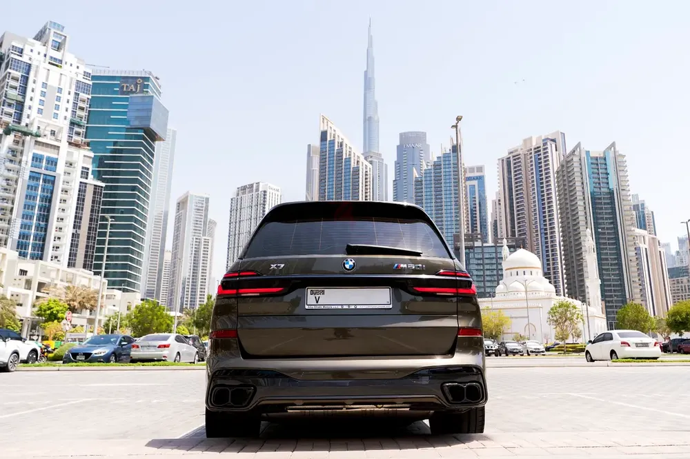BMW X7 60i GCC warranty and service till 2030 - Image 6