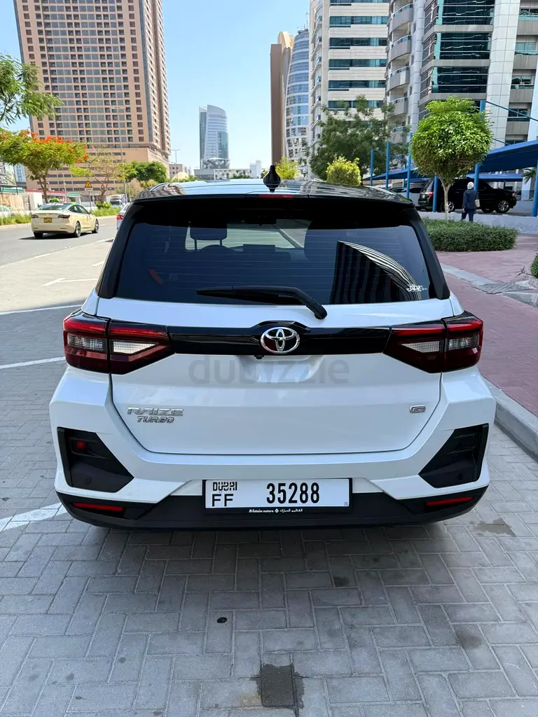 Toyota Raize Limited 2024 GCC Specs - Image 8