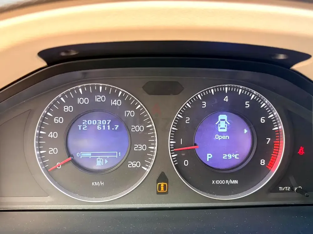 VOLVO S80 / First Owner - Image 5