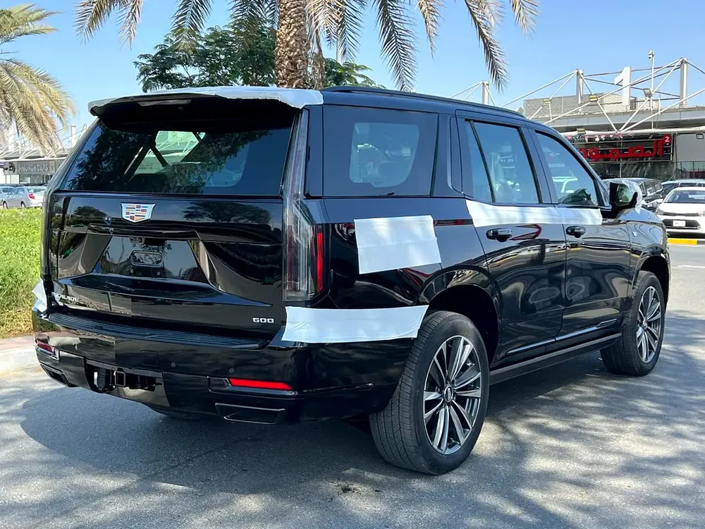 2026 Cadillac Escalade Sport, GCC Specifications - Image 7