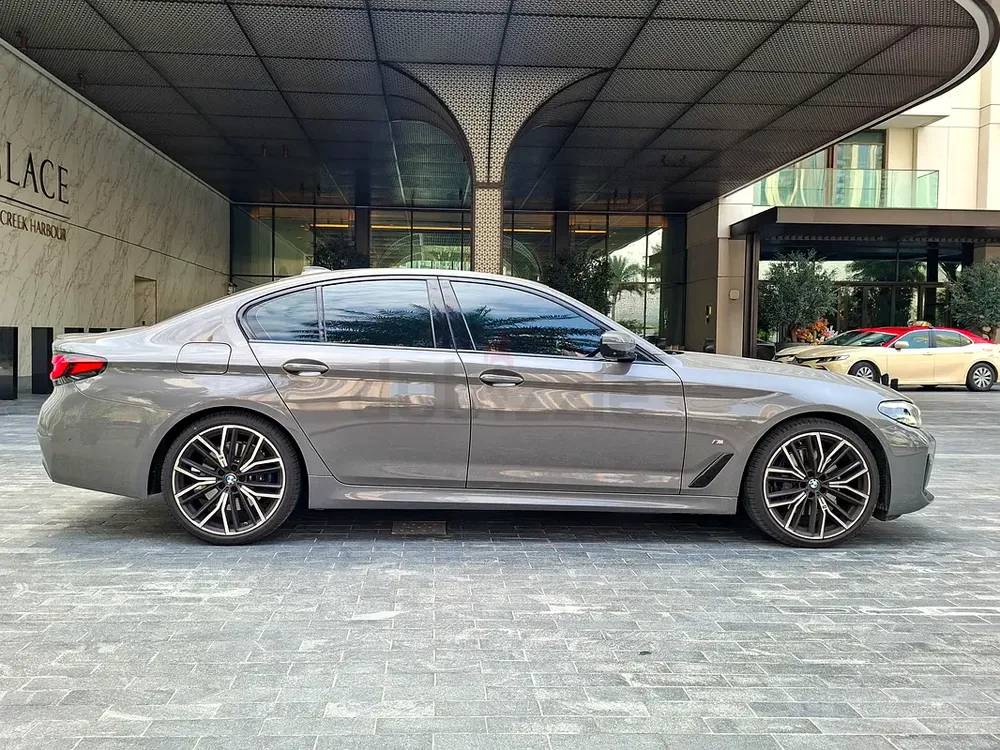 AED 2431/month | 2022 BMW 5-Series 530i | GCC Specs | Ref#446091 - Image 4