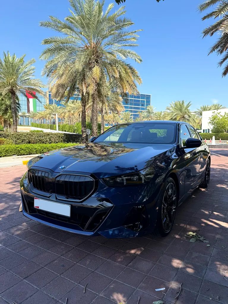 BMW 520i M sport pro kit , 5 years service and warranty - Image 6