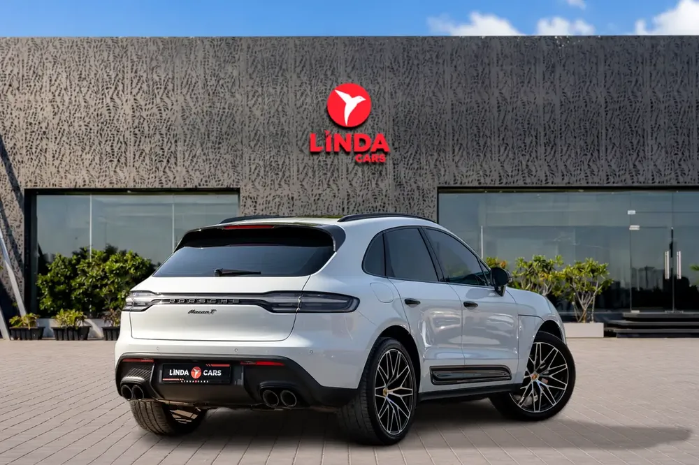 Porsche Macan T (LOW MILEAGE) 2023 GCC | Warranty - Image 6
