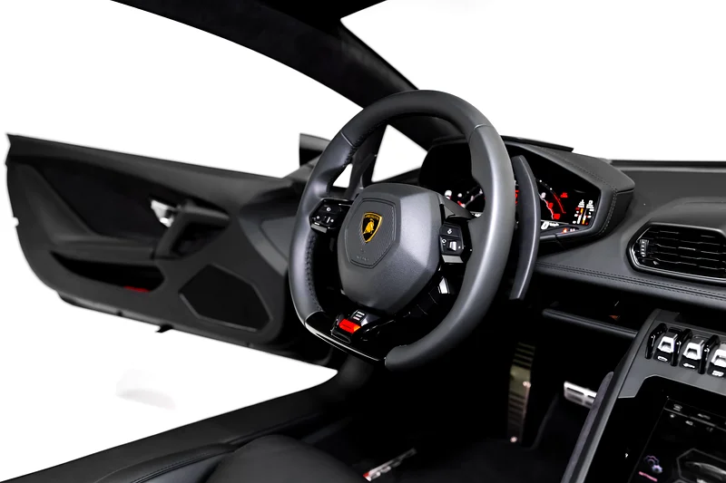 HURACAN EVO | DELIVERY MILEAGE | BRANDING PACKAGE | FRONT SUSPENSION LIFTER - Image 10