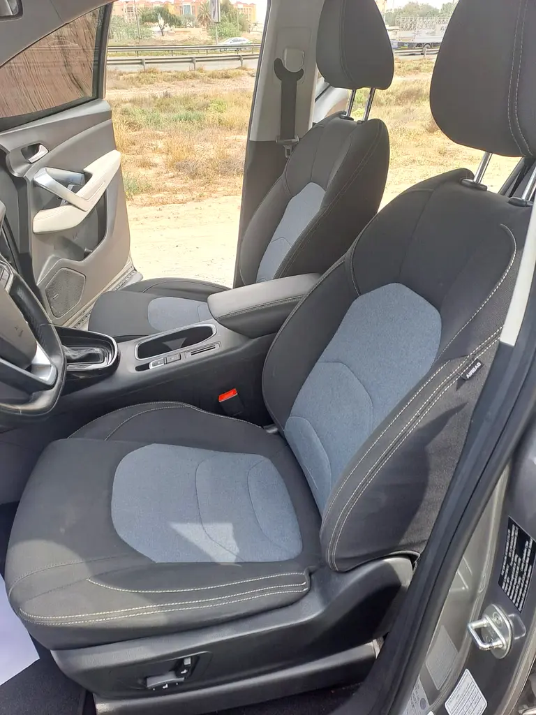 2023 Chevrolet Captiva Premium - GCC Specs Fsh Full Option Sunroof No Accident Very Clean Car - Image 18