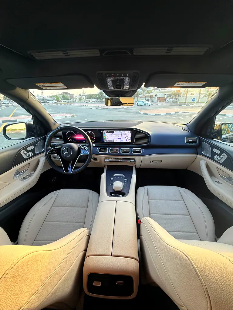 Mercedes-Benz GLE 2025 | 6,000 km | Full Option | Burmester | Ready to Drive - Image 15
