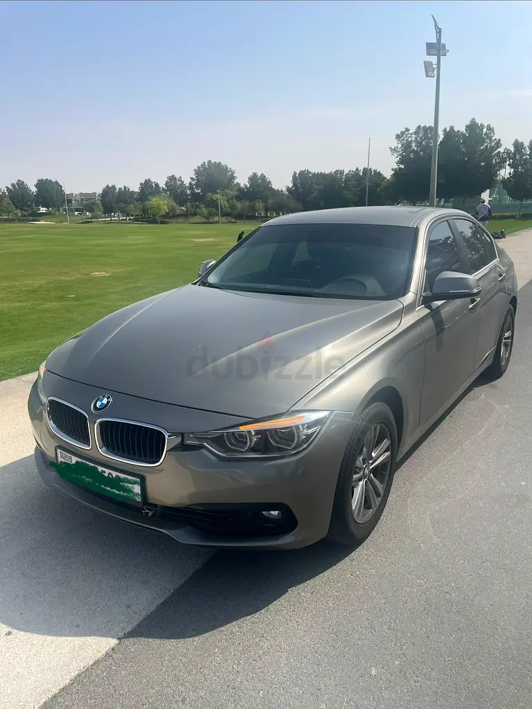 2018 BMW 318i GCC specs low mileage - Image 4