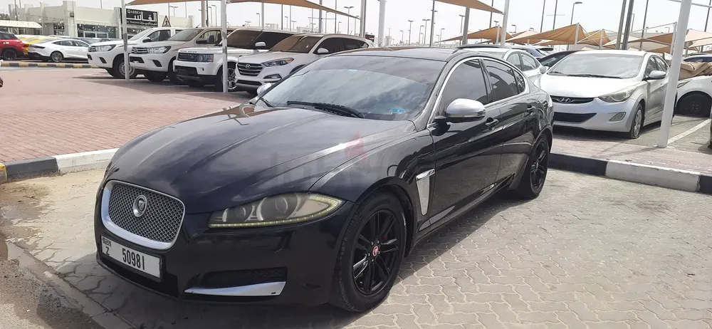 Jaguar XF 2014 | Luxury Sedan | GCC | Good Condition | Urgent Sale - Image 14