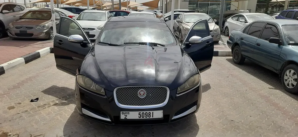 Jaguar XF 2014 | Luxury Sedan | GCC | Good Condition | Urgent Sale - Image 4