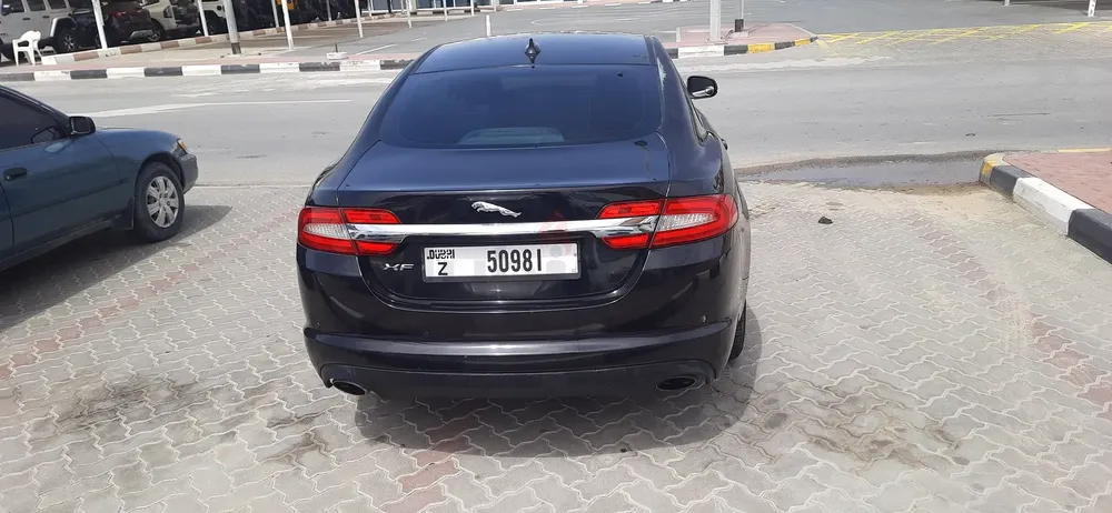 Jaguar XF 2014 | Luxury Sedan | GCC | Good Condition | Urgent Sale - Image 8