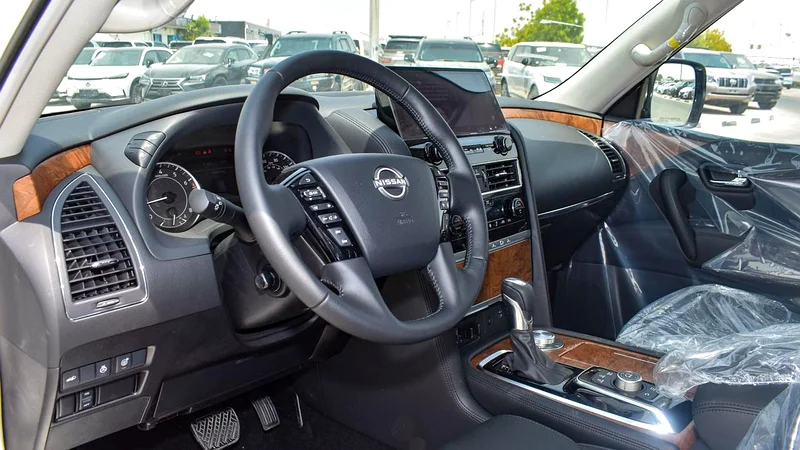 Nissan Armada - Image 10
