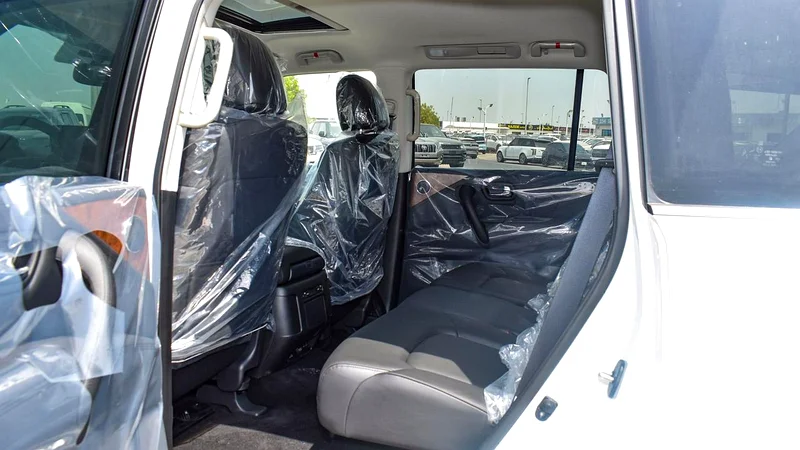 Nissan Armada - Image 12