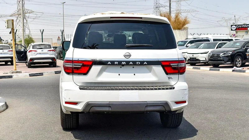 Nissan Armada - Image 6