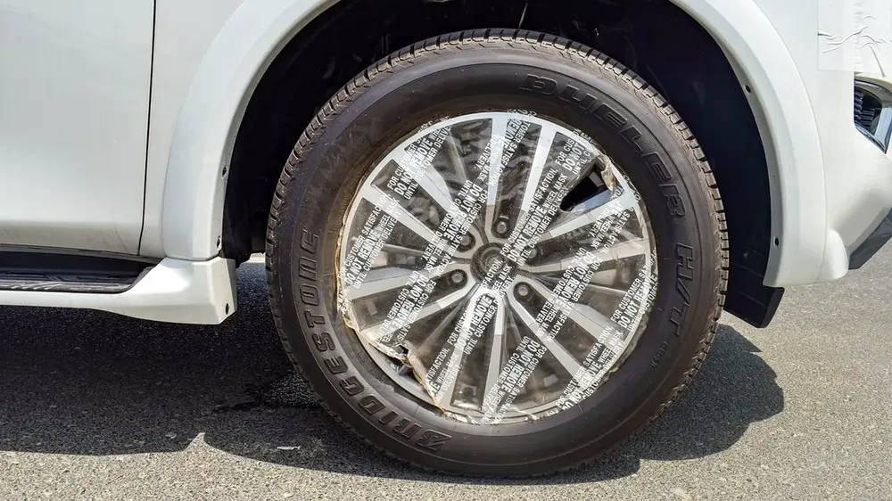 Nissan Armada - Image 8