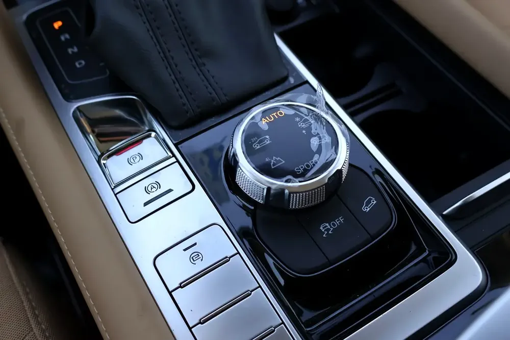2024 MG RX8 2.0L PETROL TURBO AT COMFORT (GCC SPEC) - Image 12