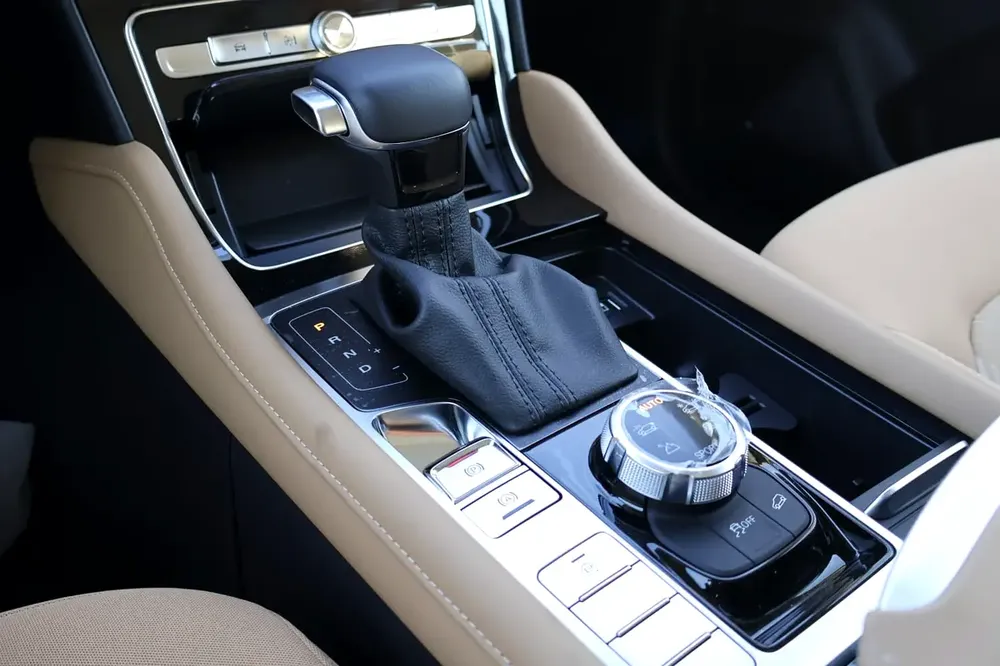 2024 MG RX8 2.0L PETROL TURBO AT COMFORT (GCC SPEC) - Image 9