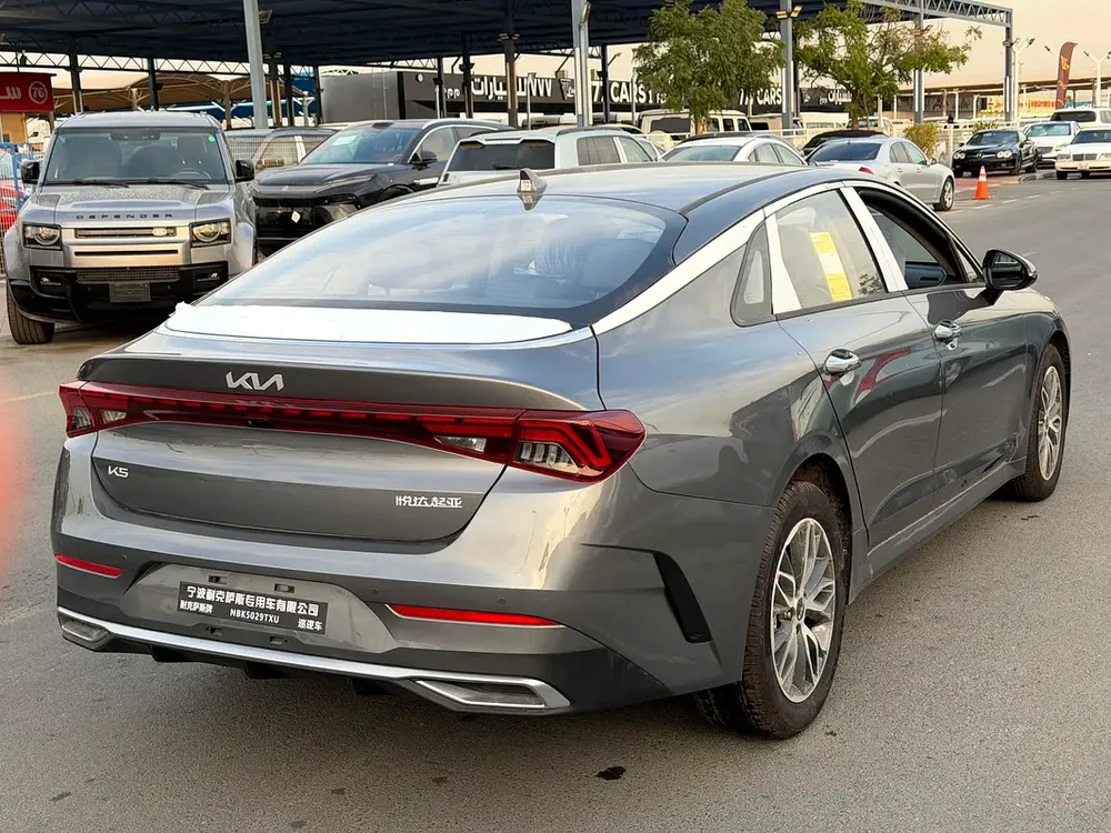 KIA K5 1.5T LUXURY 2025 - Image 4