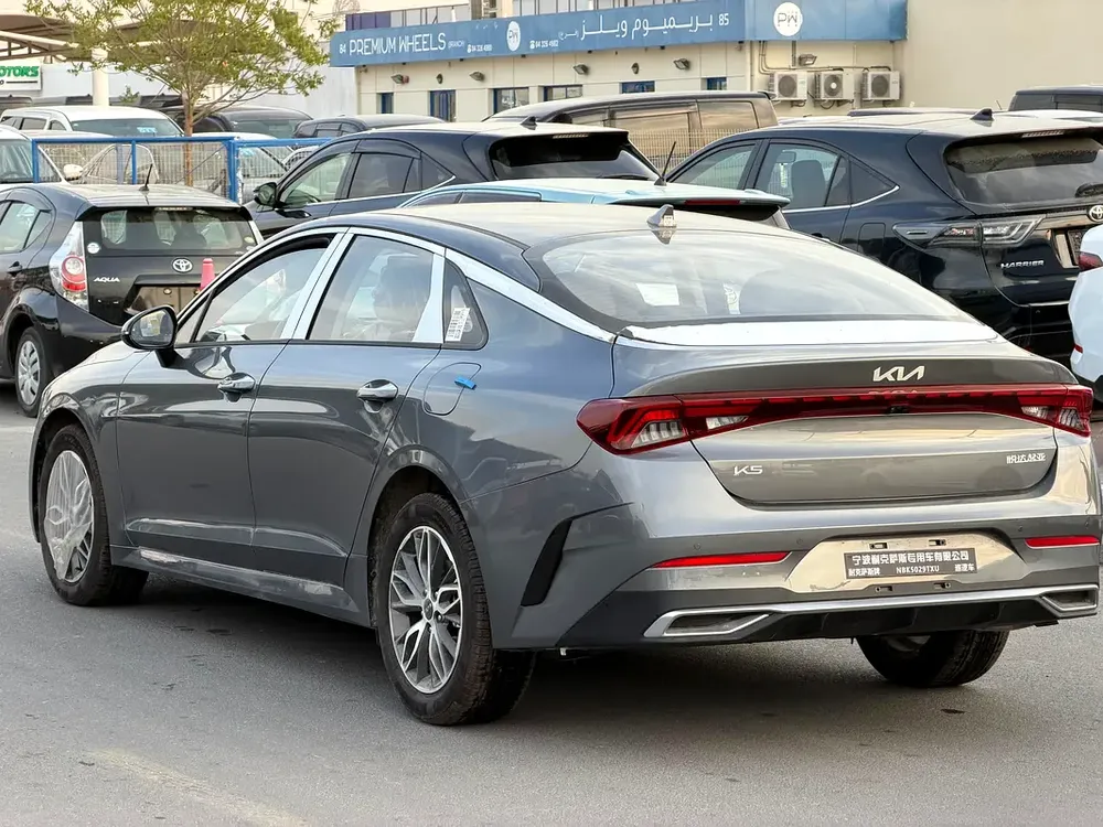 KIA K5 1.5T LUXURY 2025 - Image 6