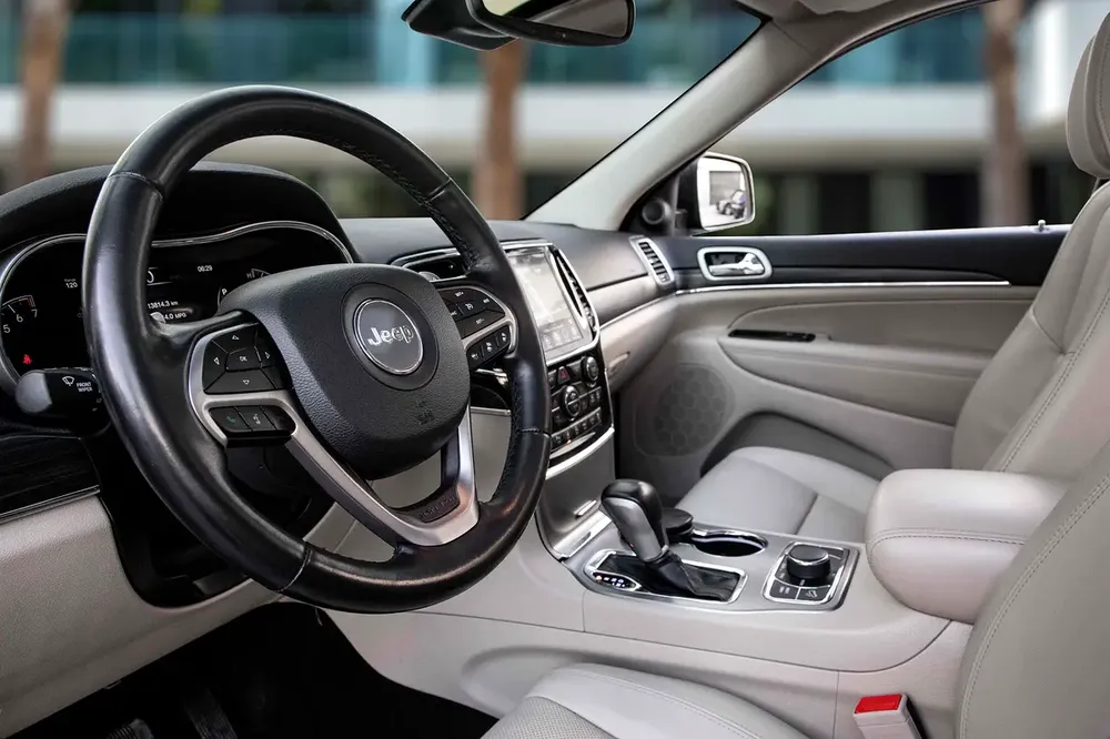 1,959 P.M |  Grand Cherokee Limited | 0% Downpayment | Jeep History | Warranty! - Image 9