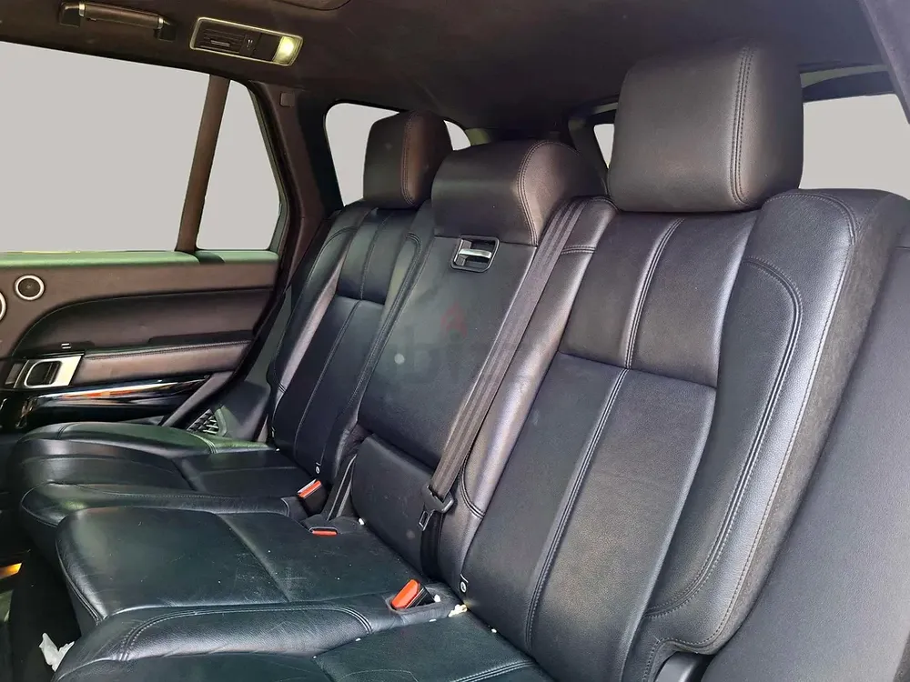 AED 1584/month | 2016 Land Rover Range Rover Vogue SE | GCC Specs | Ref#471028 - Image 12
