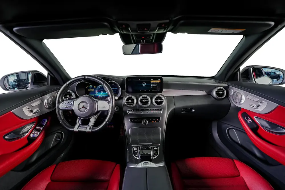 Mercedes Benz C43-AMG-GCC-full service history with Mercedes -well maintained-high specifications - Image 10