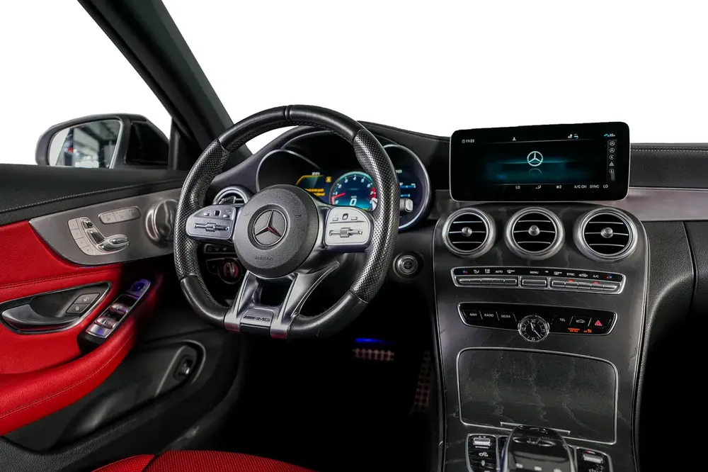 Mercedes Benz C43-AMG-GCC-full service history with Mercedes -well maintained-high specifications - Image 12