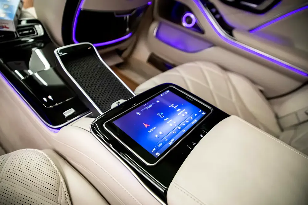 2022 MERCEDES BENZ MAYBACH S680 FULL OPTION IN EXCELLENT CONDITION - Image 11