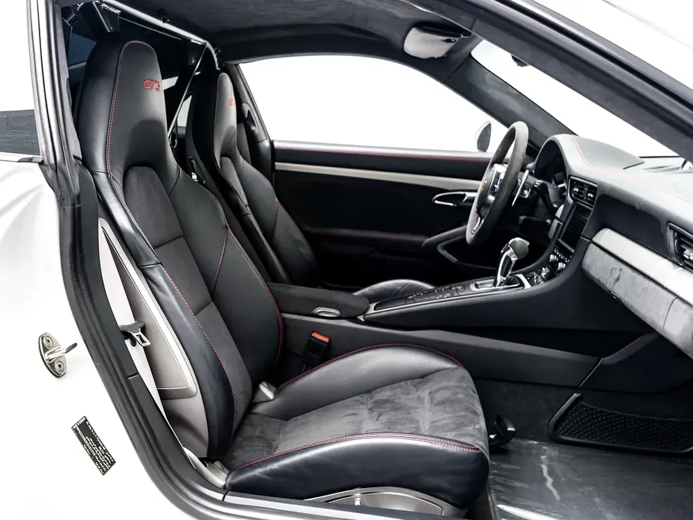 The BEST Ramadan Offer In The UAE - Limited Time Only! Porsche Warranty, Recent Major Service - Image 13
